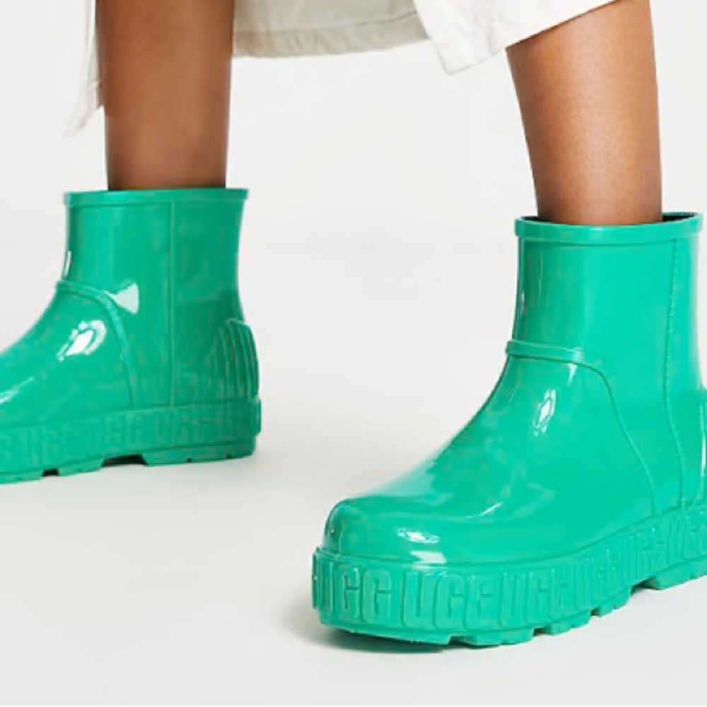 Ugg drizlita rain boots teal color
